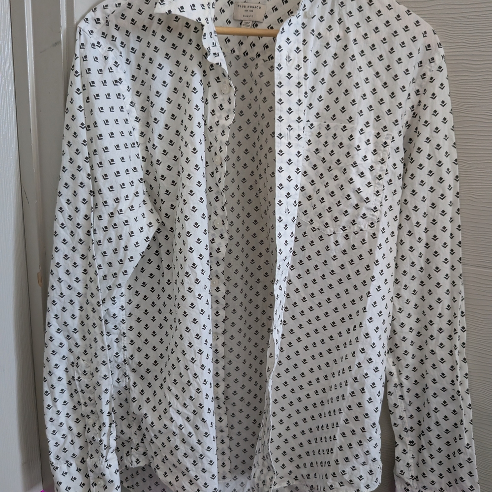 Club Monaco White and Black Patterned Button-Down Shirt